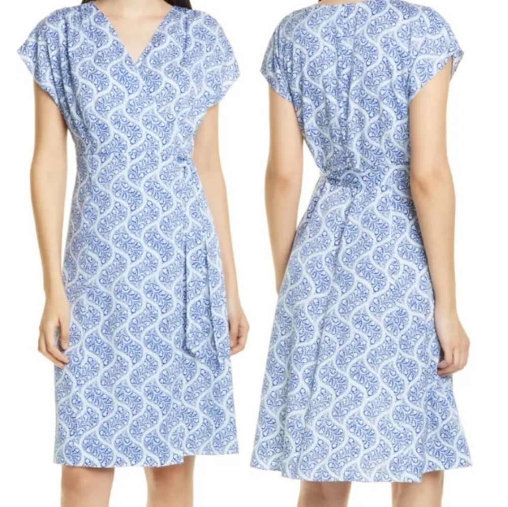 Nordstrom Signature Silk wrap cut paisley motif dress size 6‎